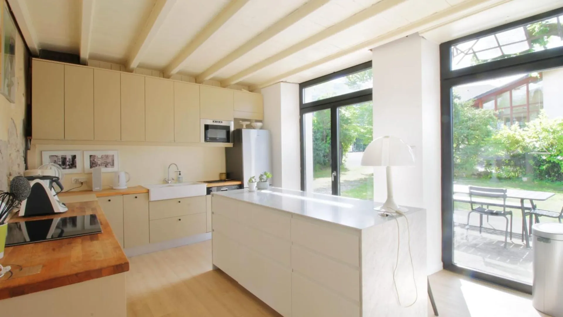 Family Home Peaceful Setting And Swimming Pool! Billieme Frankrig